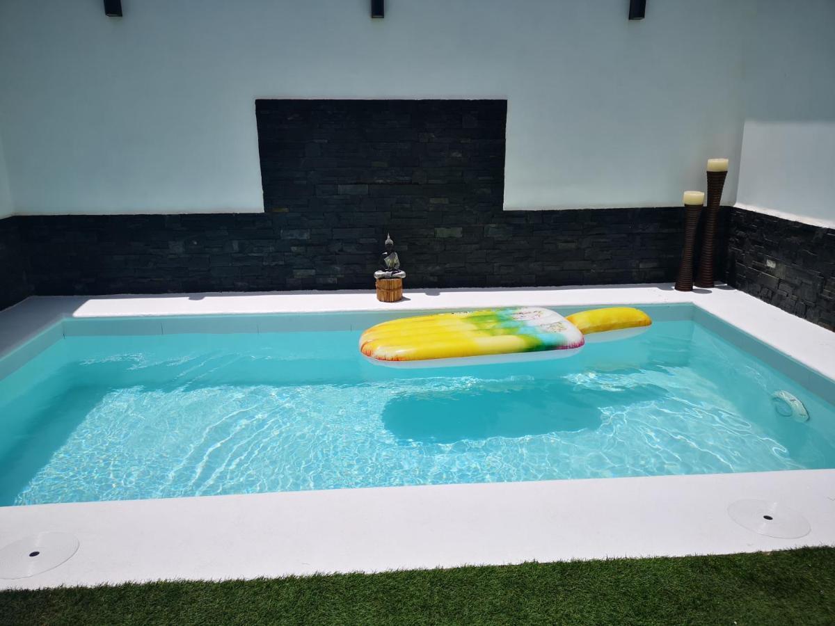 Sunny Paradise, Heater Pool كوراليهو المظهر الخارجي الصورة